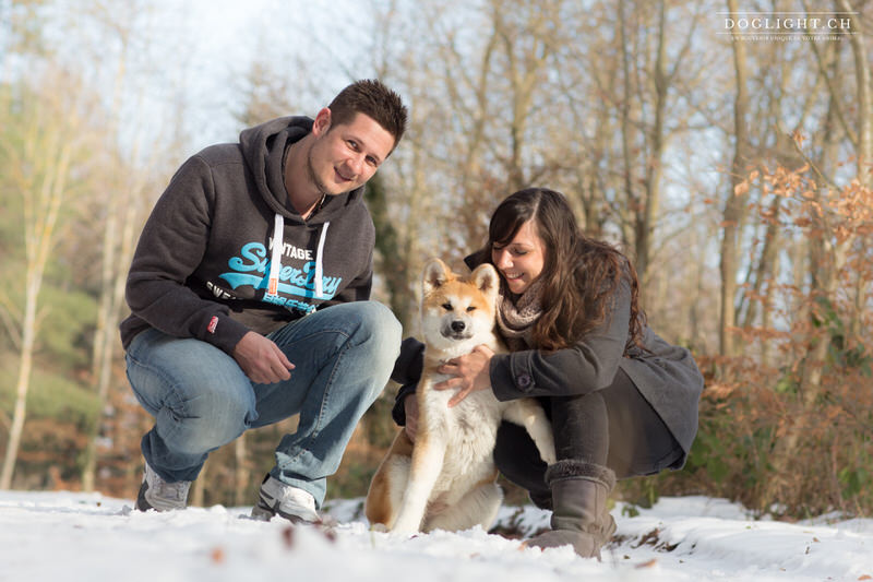 Photo famille avec Akita Inu