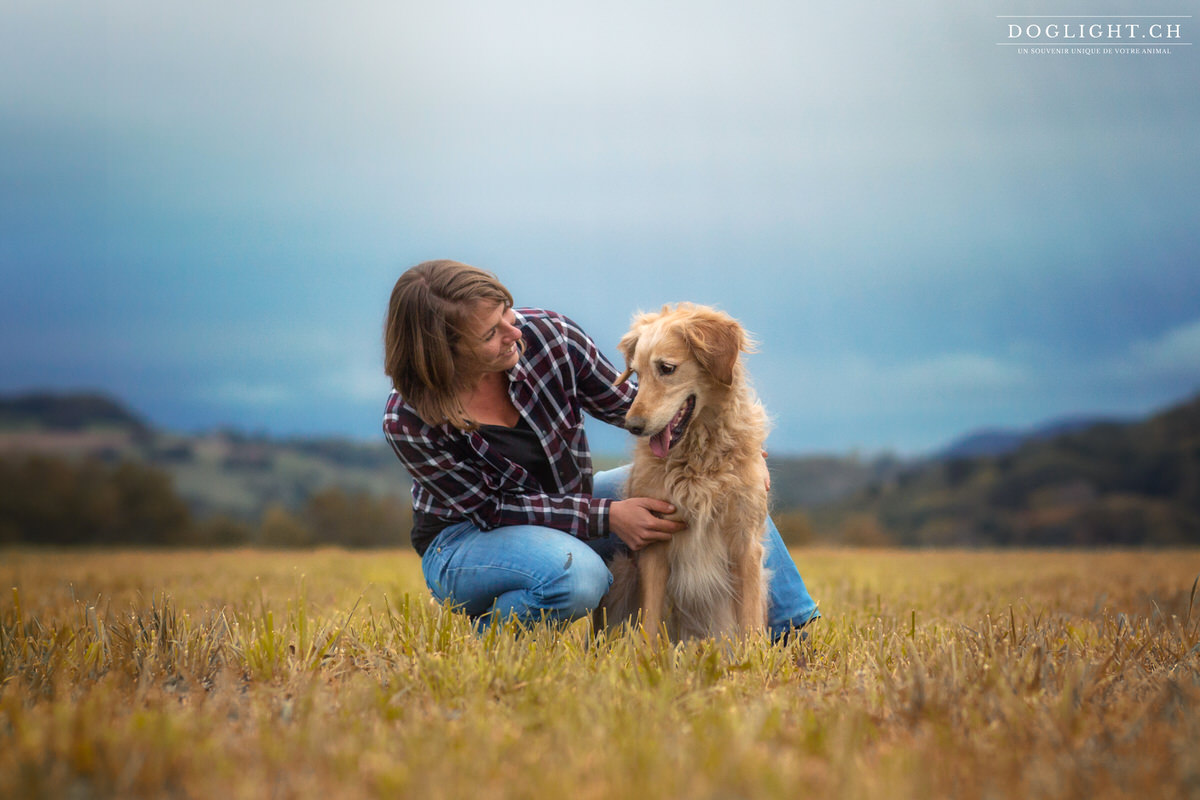 Portrait complicité avec un golden retriever