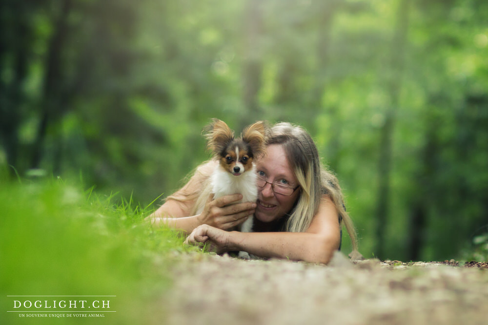 Photo de famille complicité avec un papillon