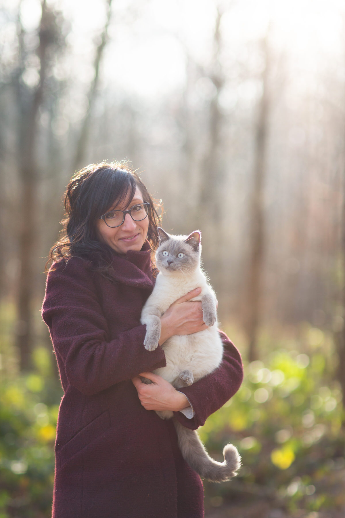 Portrait chat femme photographe extérieur Bulle Fribourg